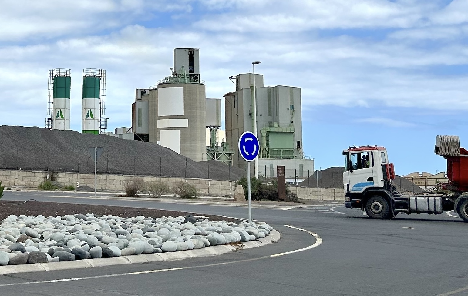 La industria canaria crece un 2,3 en el primer trimestre del año